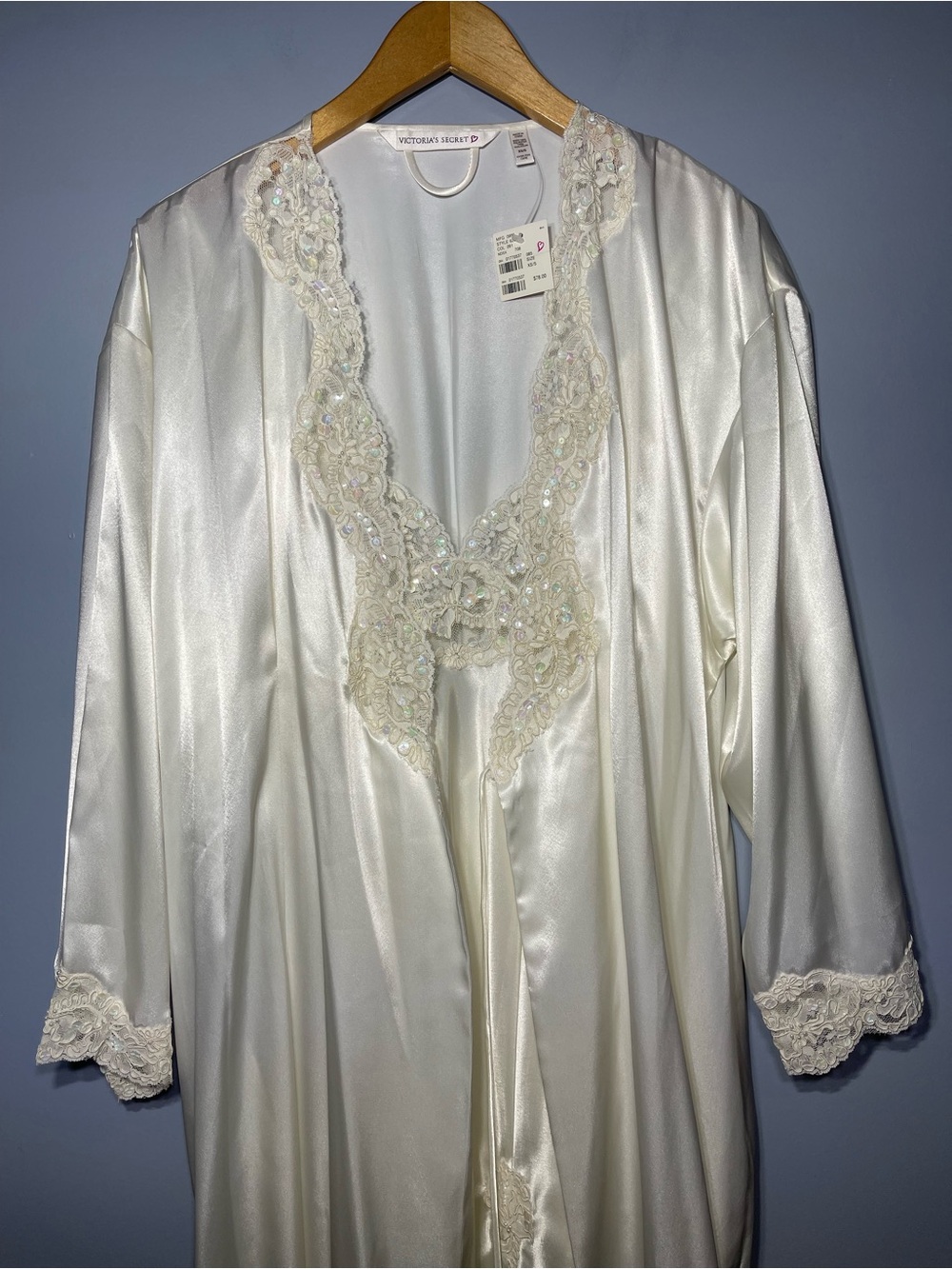 Victoria's Secret Satin Bridal Nightgown Ivory Pearl NWT Slit Full Length Sz XS